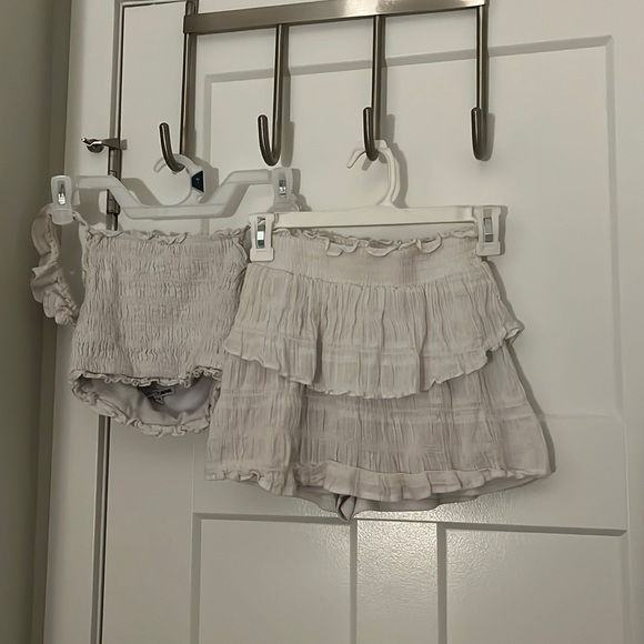 Beach or fairy vibes two piece outfit 🧚‍♀️🧜‍♀️ - Picture 1 of 6